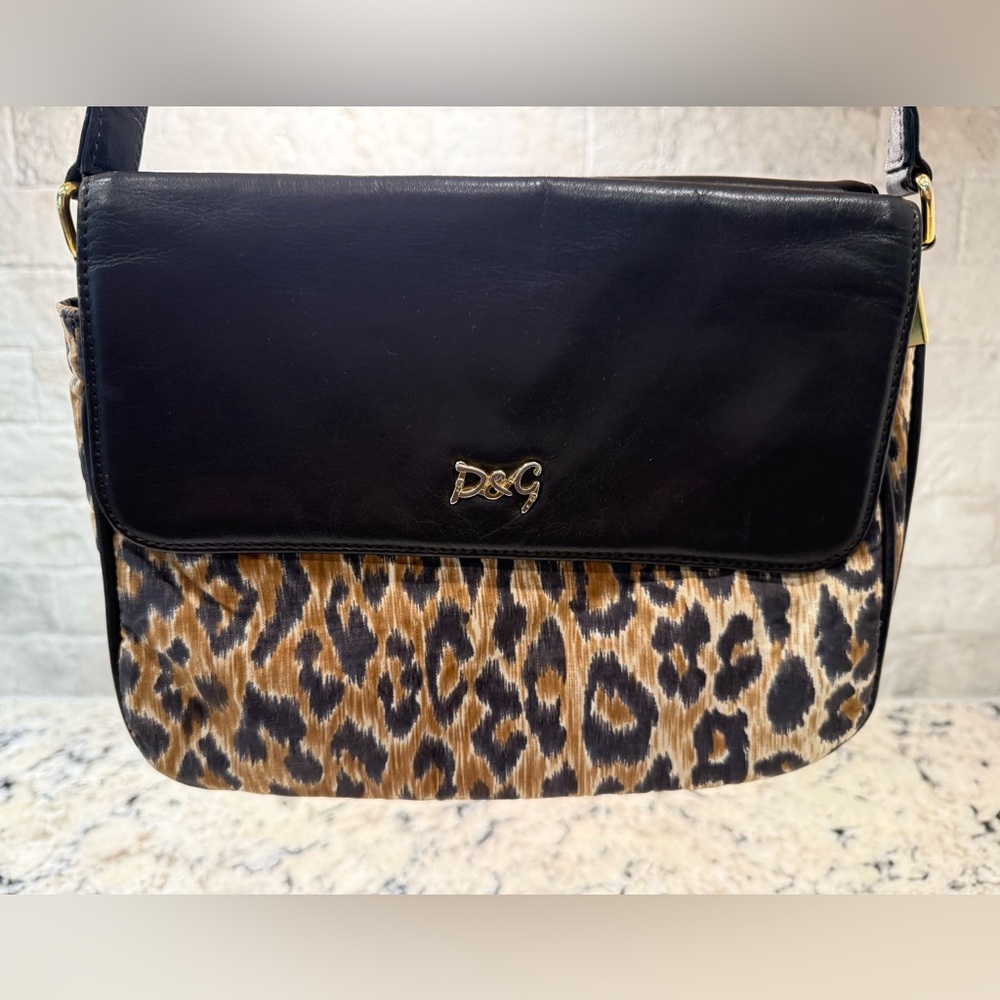 Dolce & Gabbana EUC Rare Vintage Leopard Print Leather Shoulder Bag